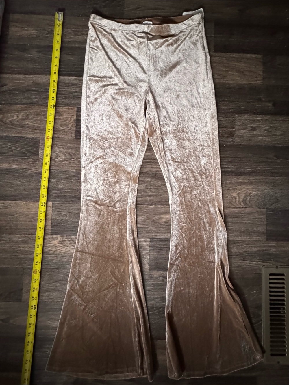 Bear Dance Velvet Pants in Camel